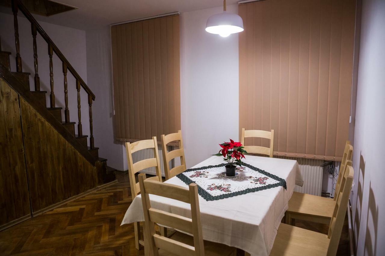 Pe Tocile Apartment Braşov Dış mekan fotoğraf